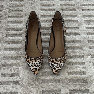 Naturalizer Leopard-Print Pointed Pumps in Tan and Black